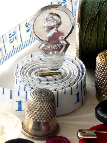 sewing-907786_1920